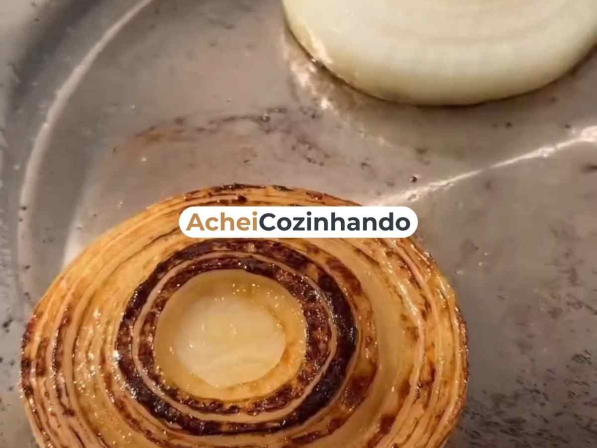 Hambúrguer Fit Sem Pão: A técnica definitiva para um lanche suculento que não desmorona! Hambúrguer Fit Sem Pão cebolas grelhadas